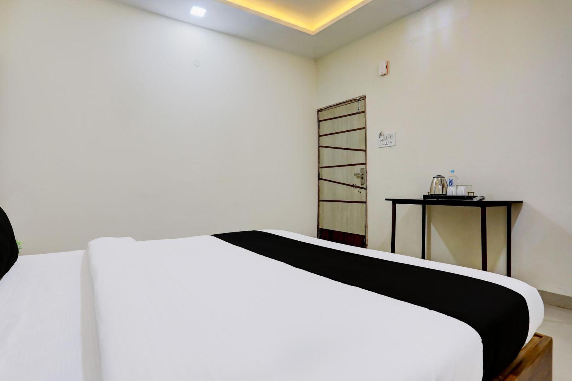 Hotel O Sb 47 인도르 외부 사진