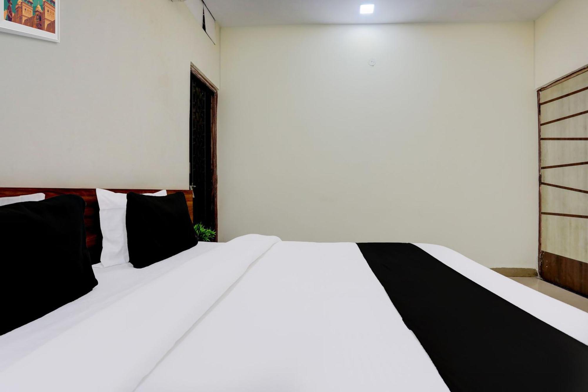 Hotel O Sb 47 인도르 외부 사진